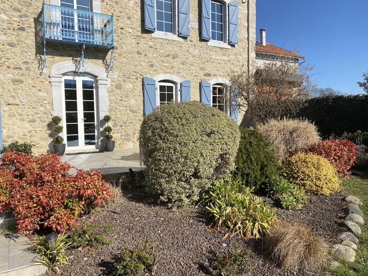 La Maison Du Bonheur Ausson Exterior photo