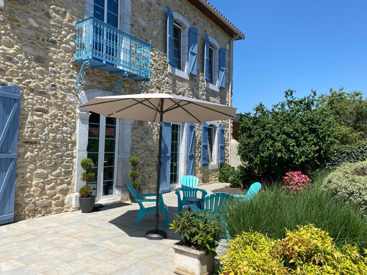 La Maison Du Bonheur Ausson Exterior photo