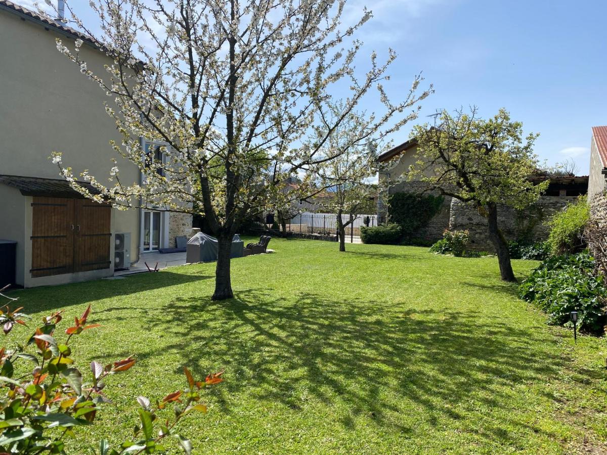 La Maison Du Bonheur Ausson Exterior photo